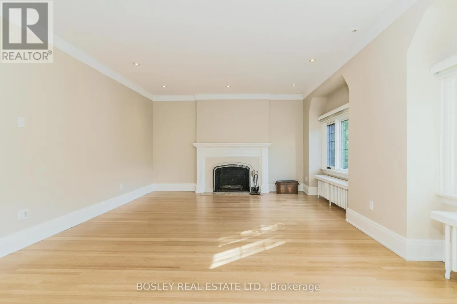 UPPER - 20 COULSON AVENUE