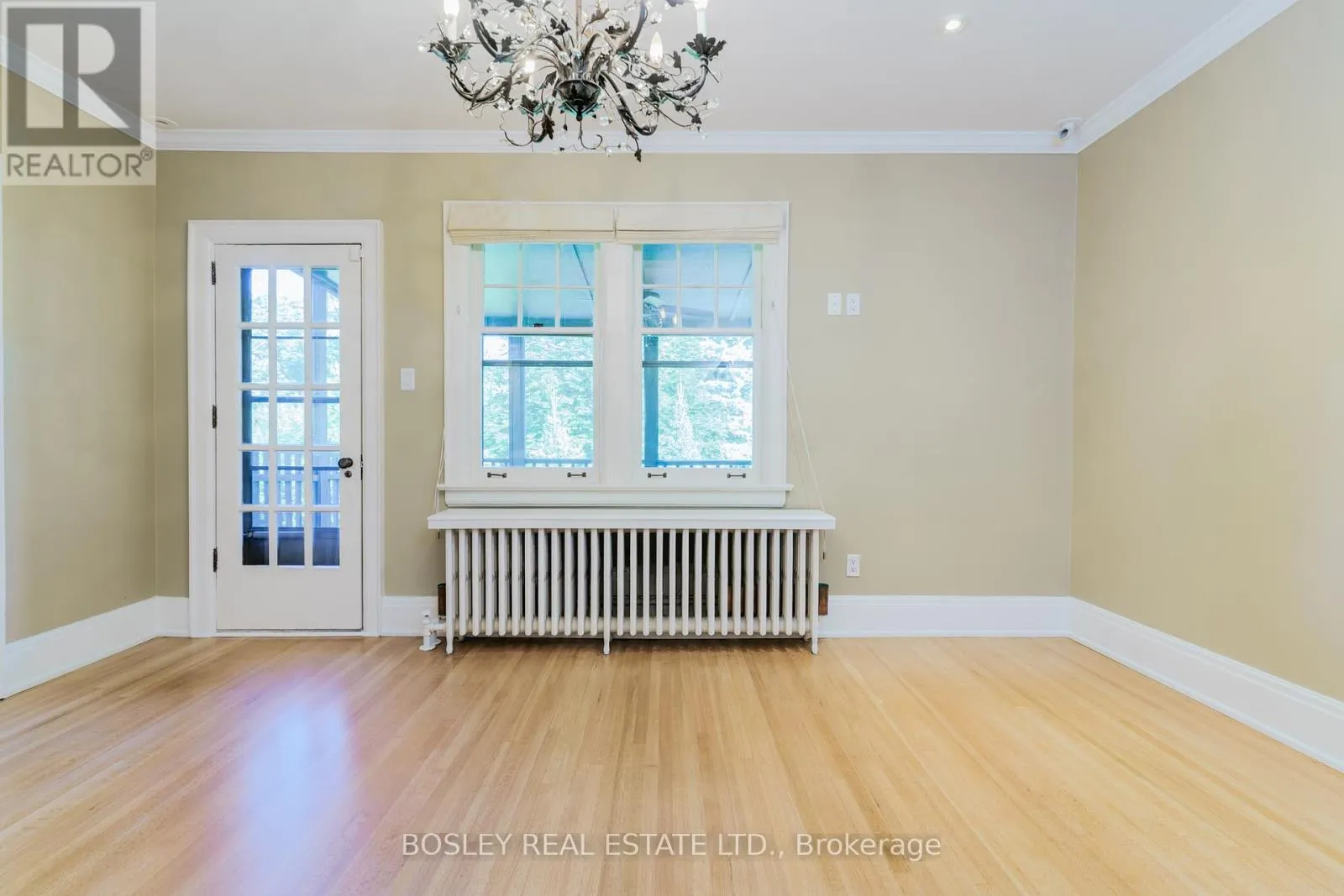 UPPER - 20 COULSON AVENUE