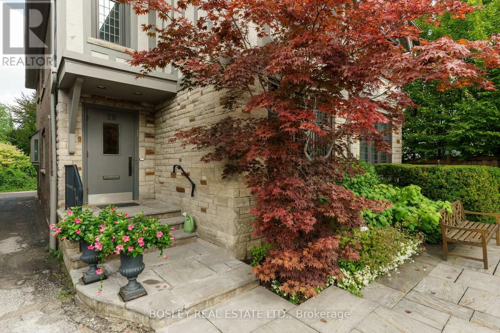 UPPER - 20 COULSON AVENUE