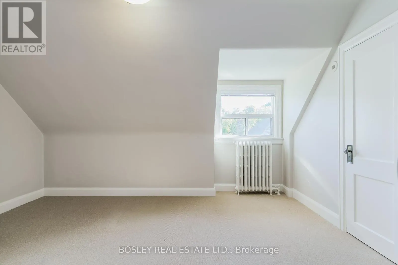 UPPER - 20 COULSON AVENUE
