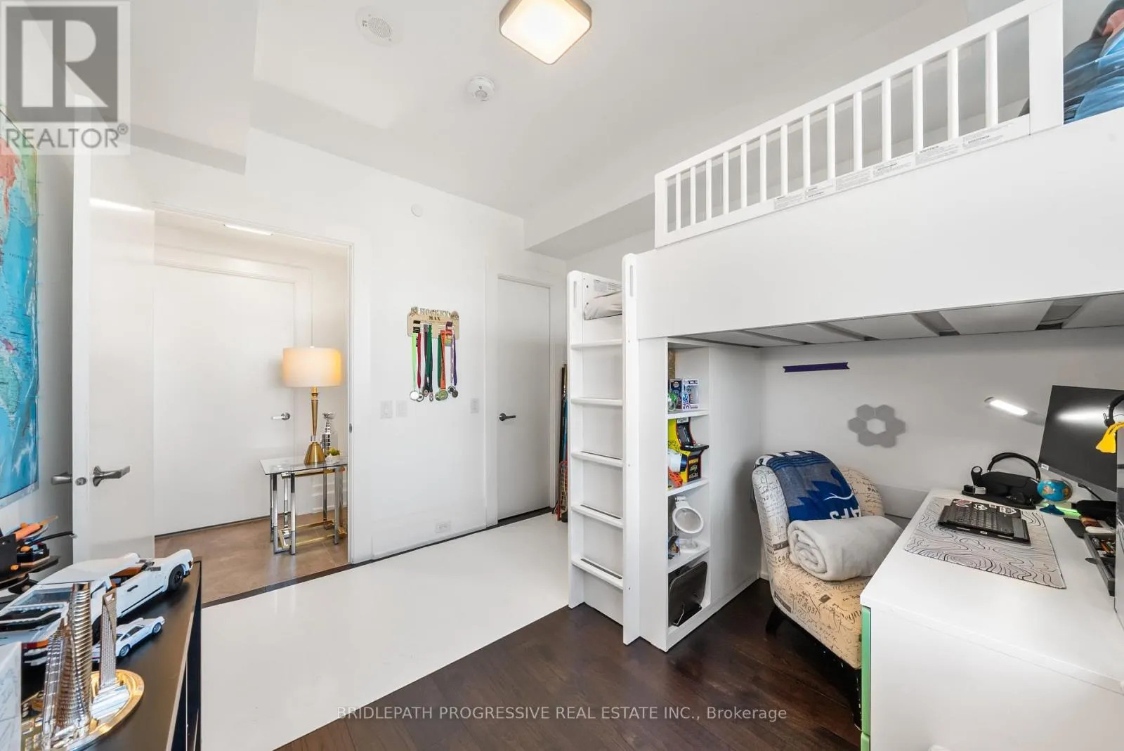 303 - 3 SOUTHVALE DRIVE