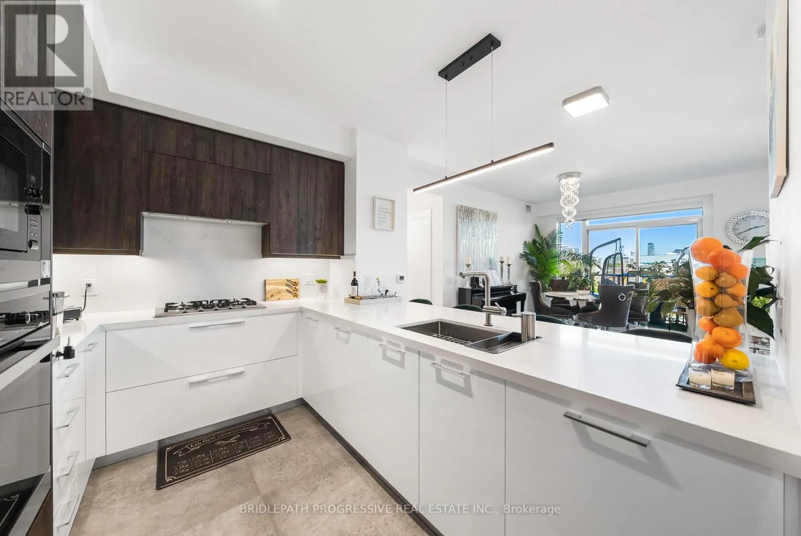 303 - 3 SOUTHVALE DRIVE