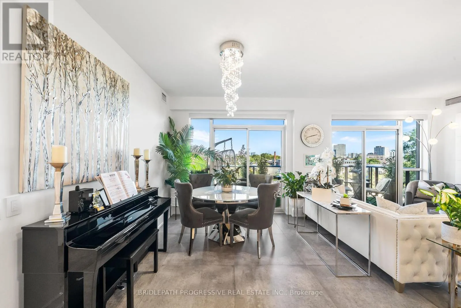 303 - 3 SOUTHVALE DRIVE