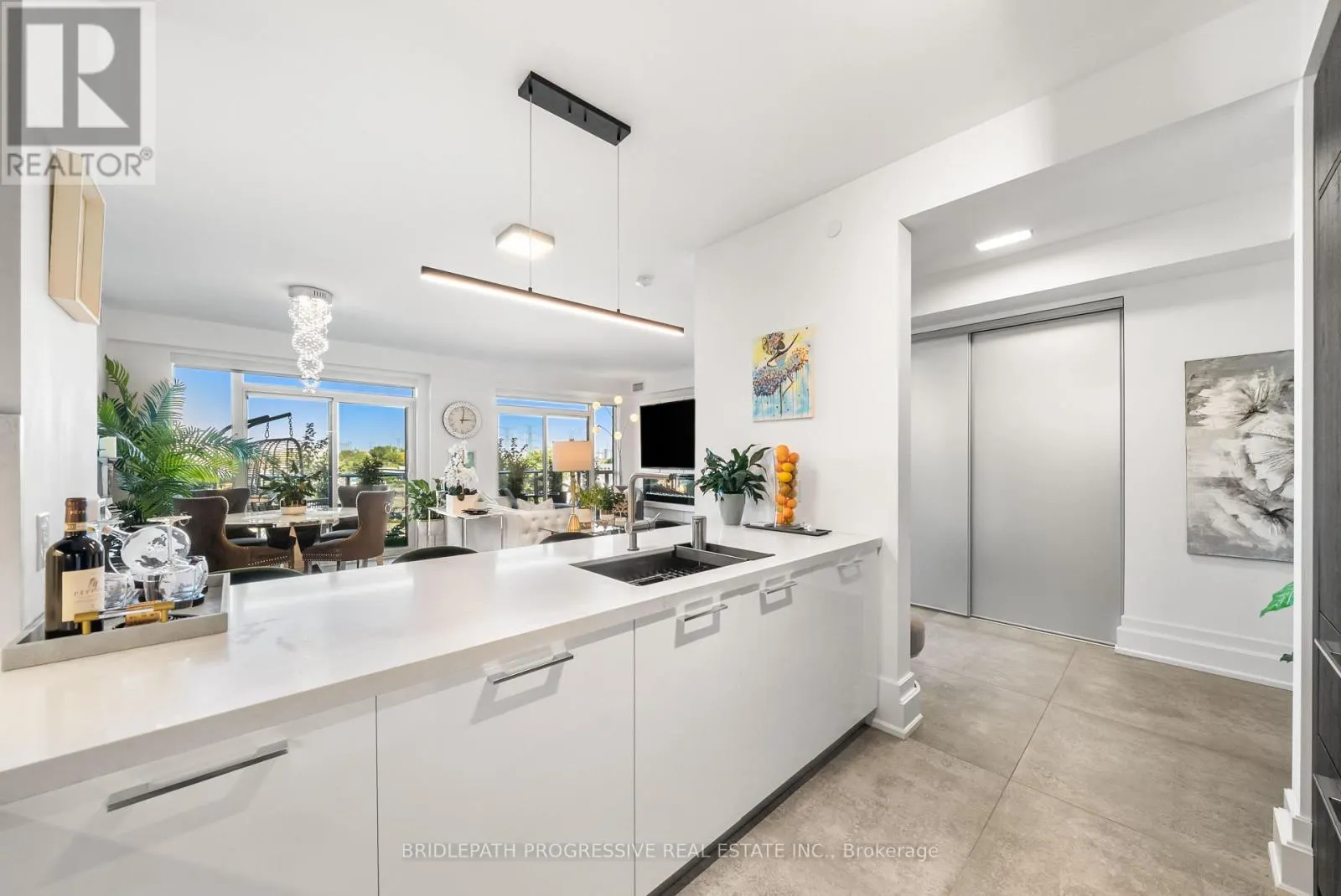 303 - 3 SOUTHVALE DRIVE