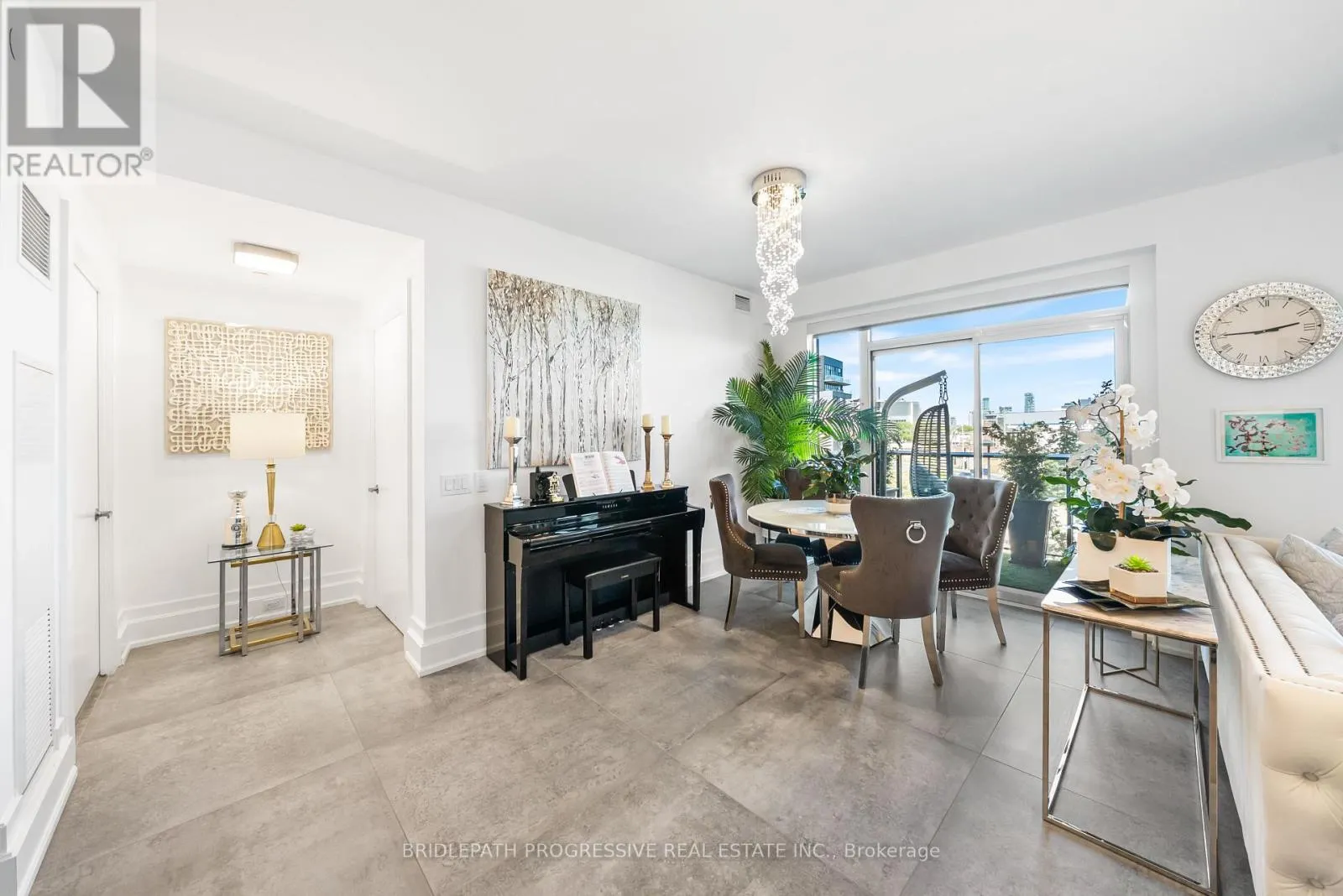 303 - 3 SOUTHVALE DRIVE