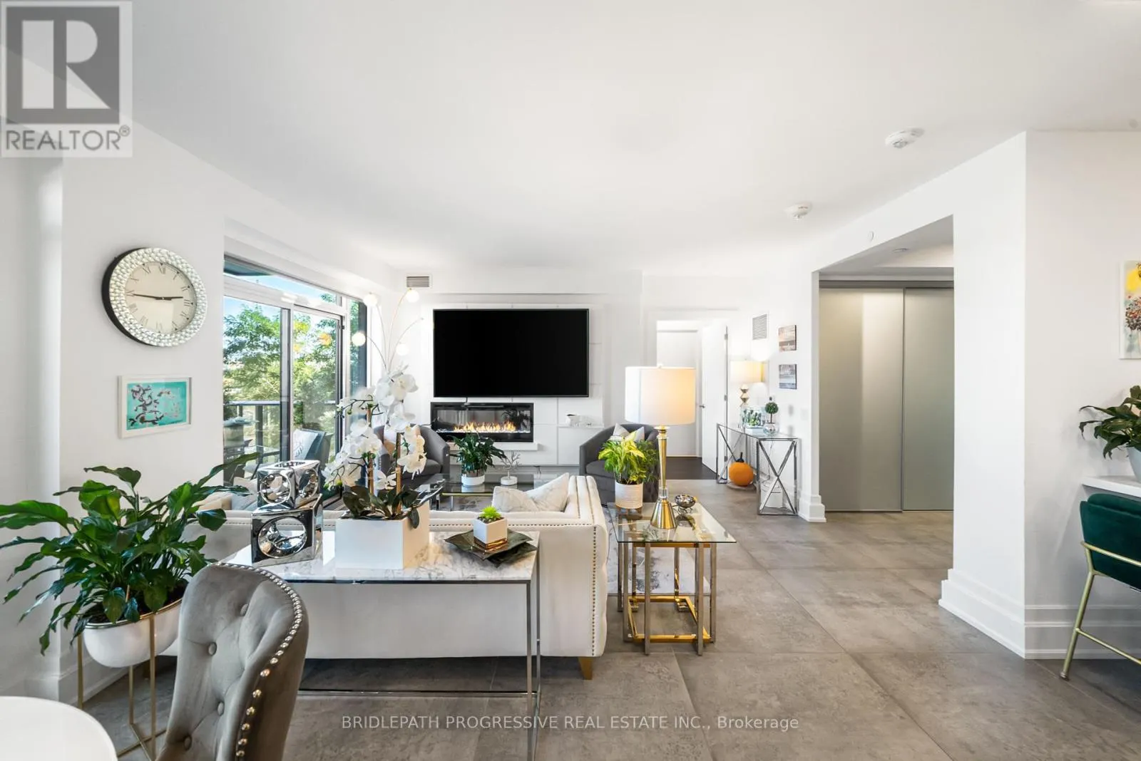303 - 3 SOUTHVALE DRIVE