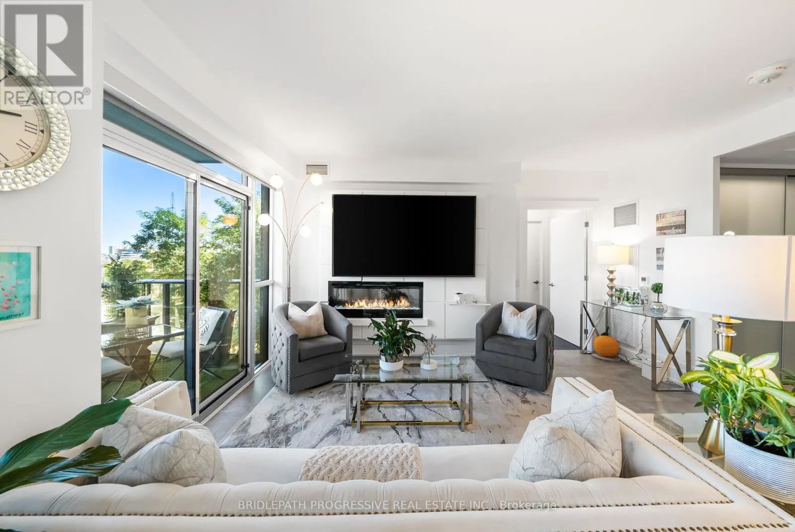 303 - 3 SOUTHVALE DRIVE