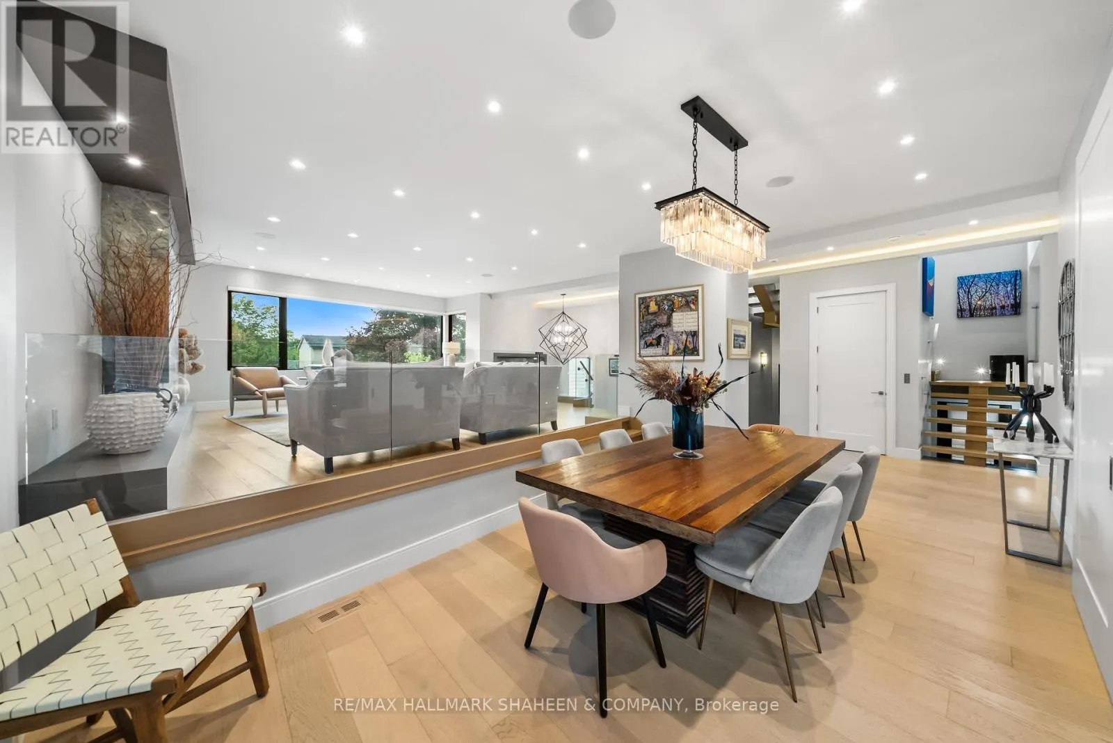 67 CLANSMAN BOULEVARD