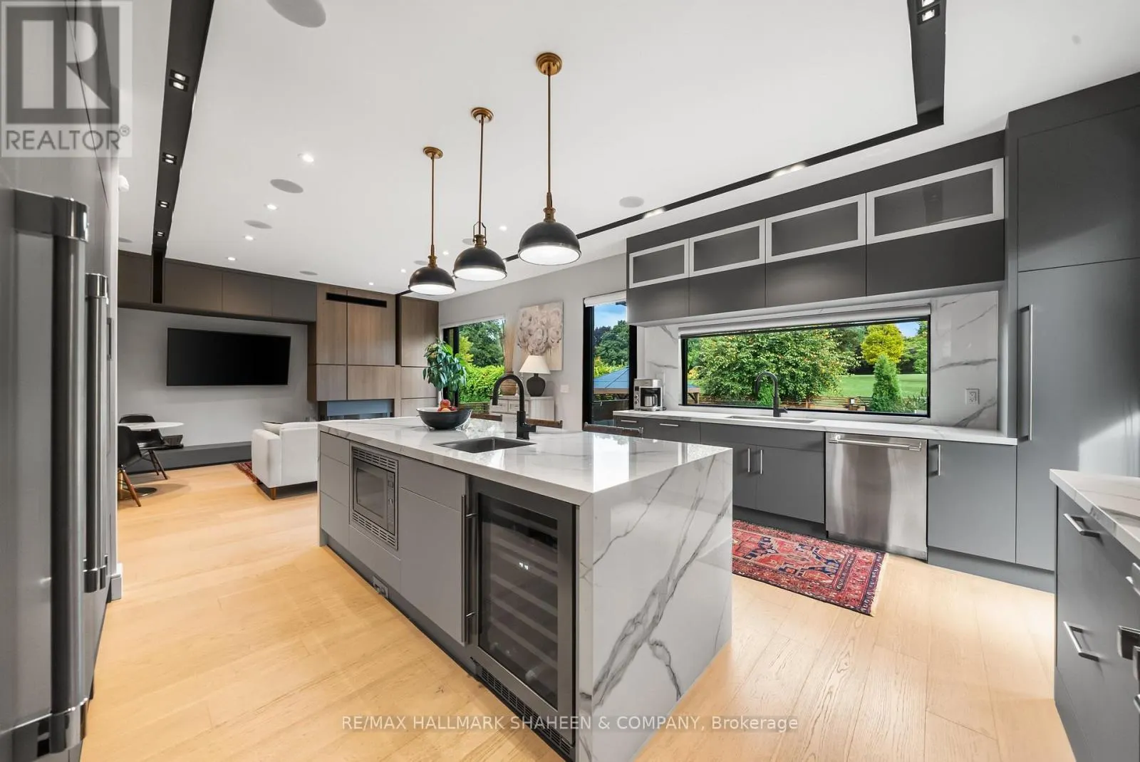 67 CLANSMAN BOULEVARD