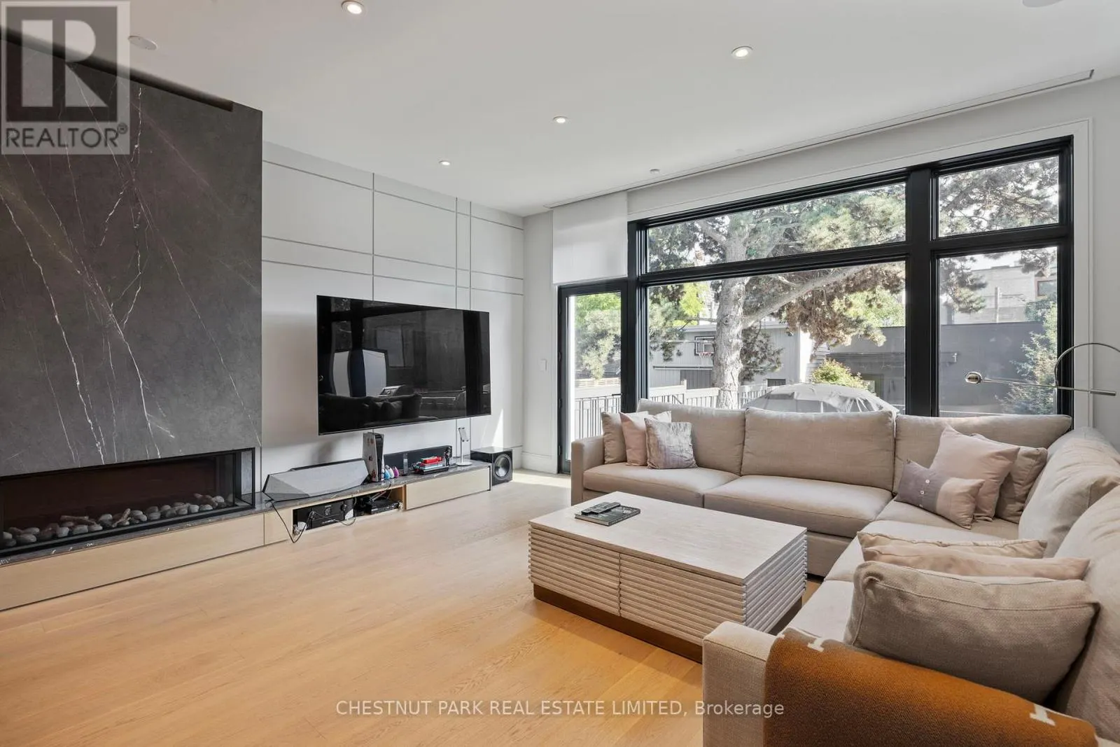43 SUMMERHILL AVENUE