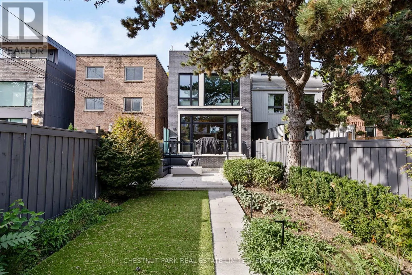 43 SUMMERHILL AVENUE