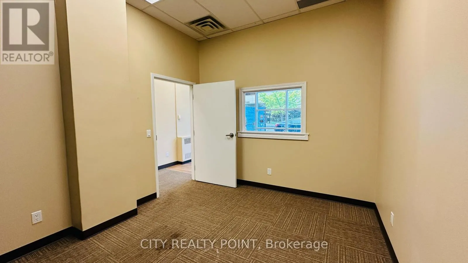 7 - 1500 BATHURST STREET