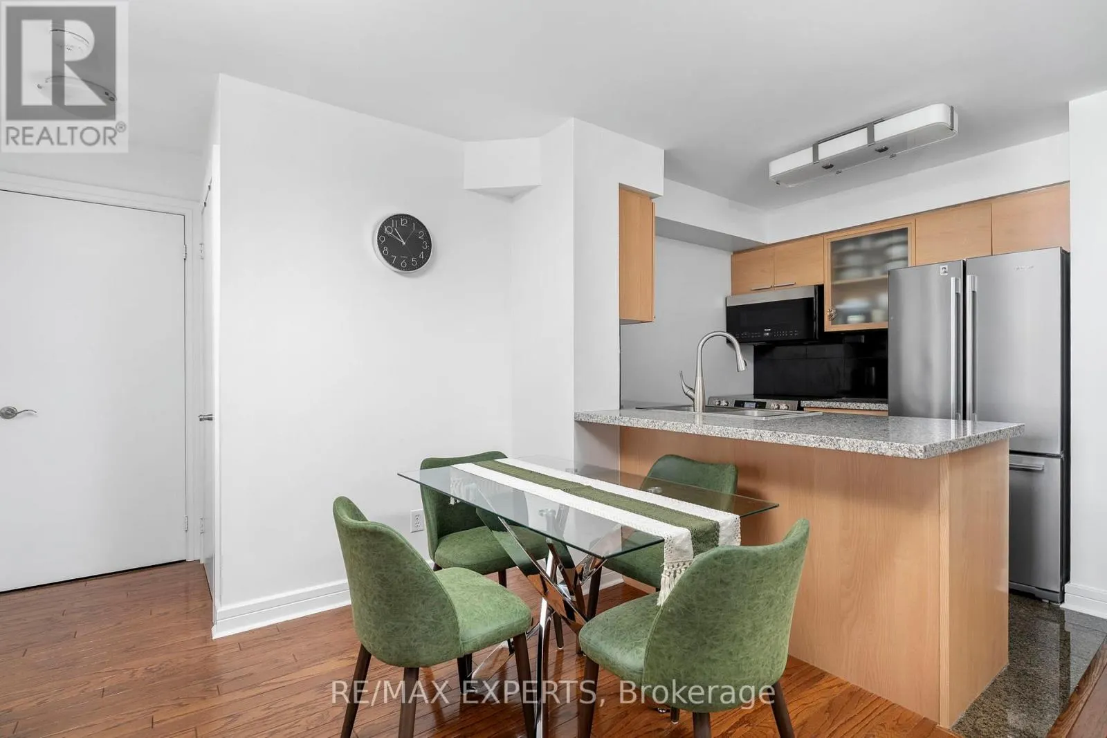 1801 - 18 HARRISON GARDEN BOULEVARD