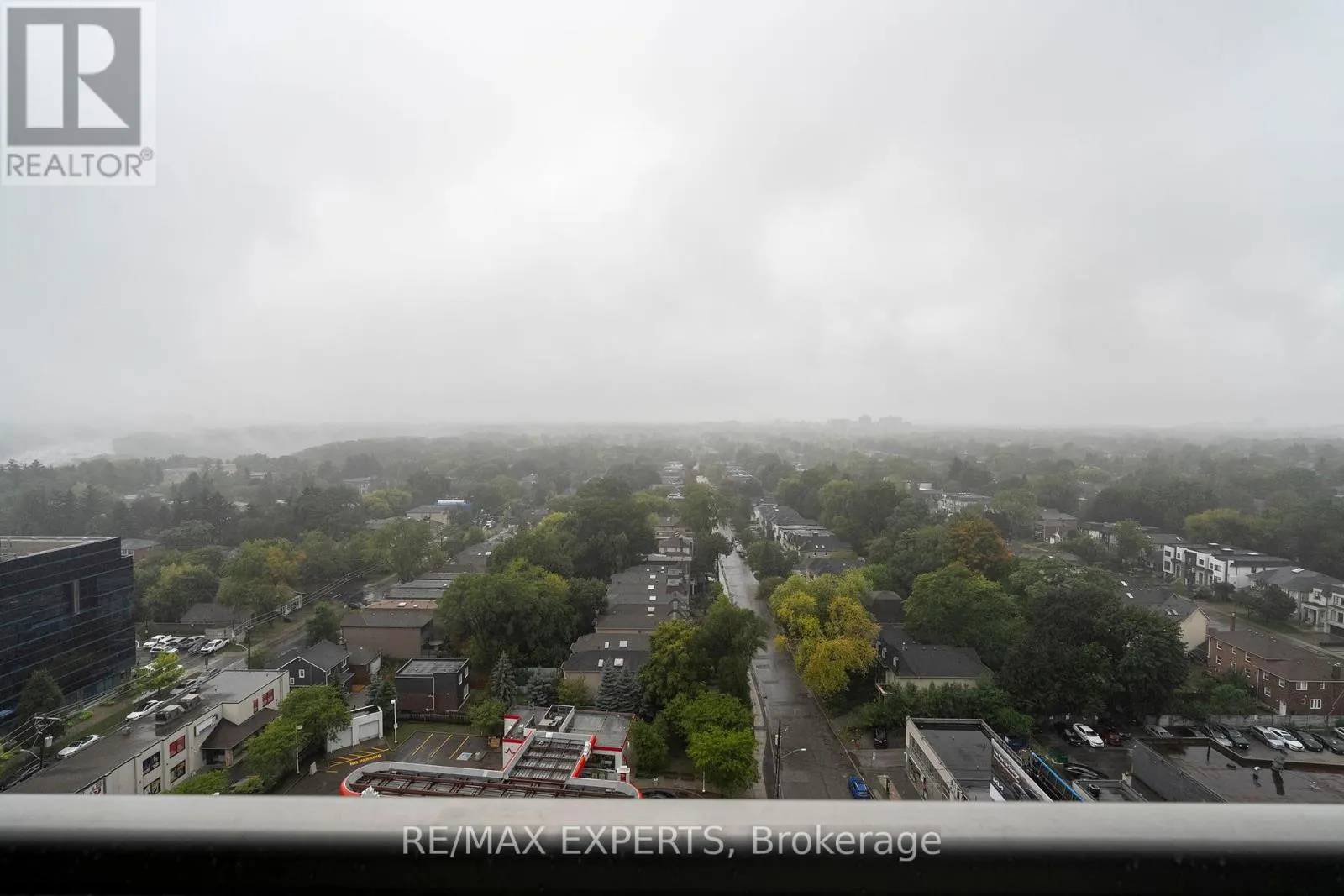 1801 - 18 HARRISON GARDEN BOULEVARD