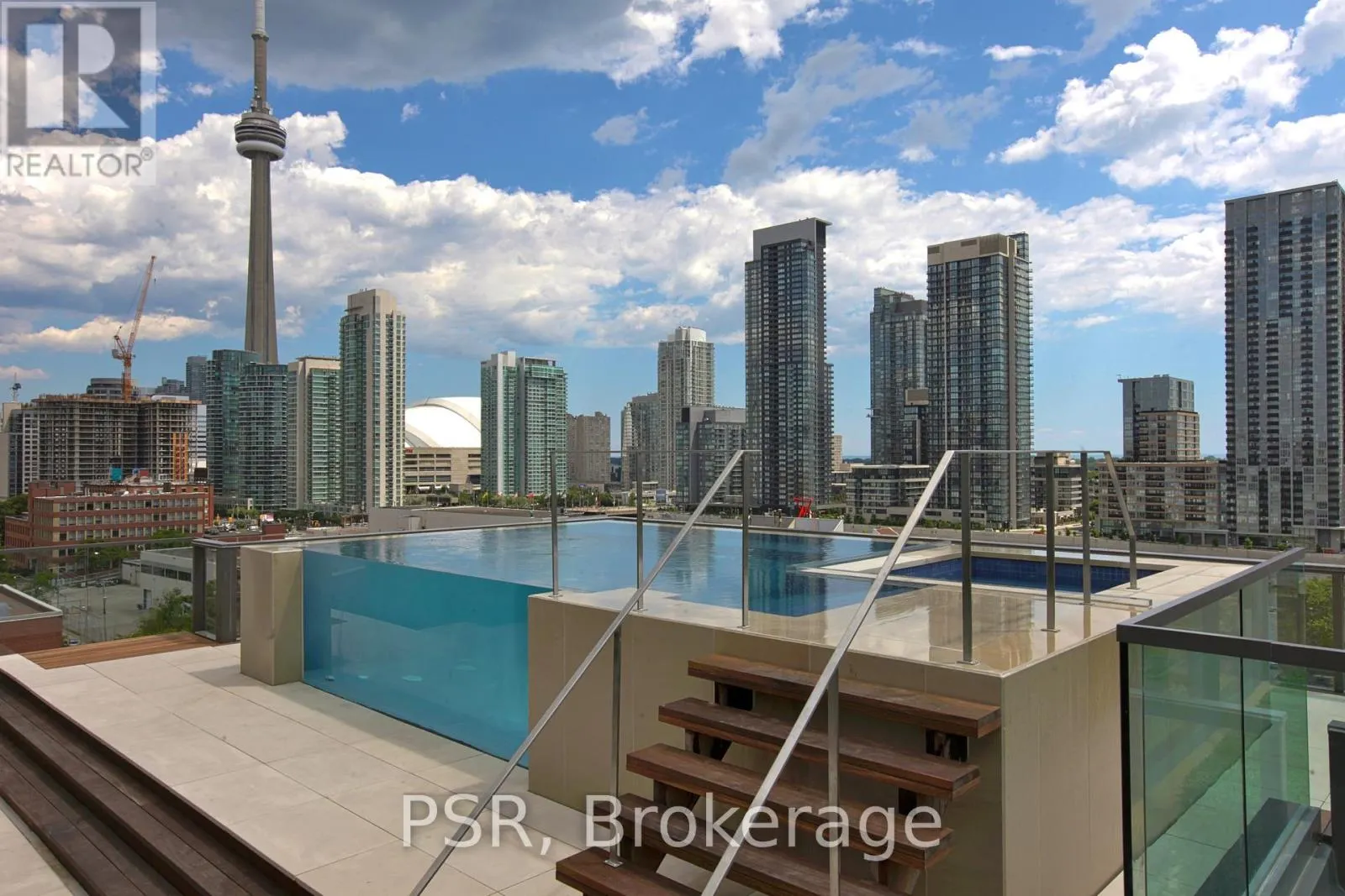 PH1001 - 500 WELLINGTON STREET W