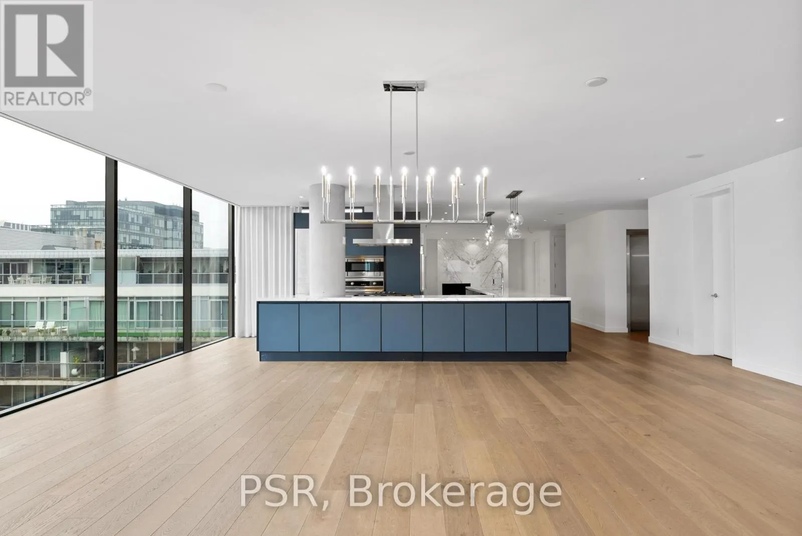 PH1001 - 500 WELLINGTON STREET W