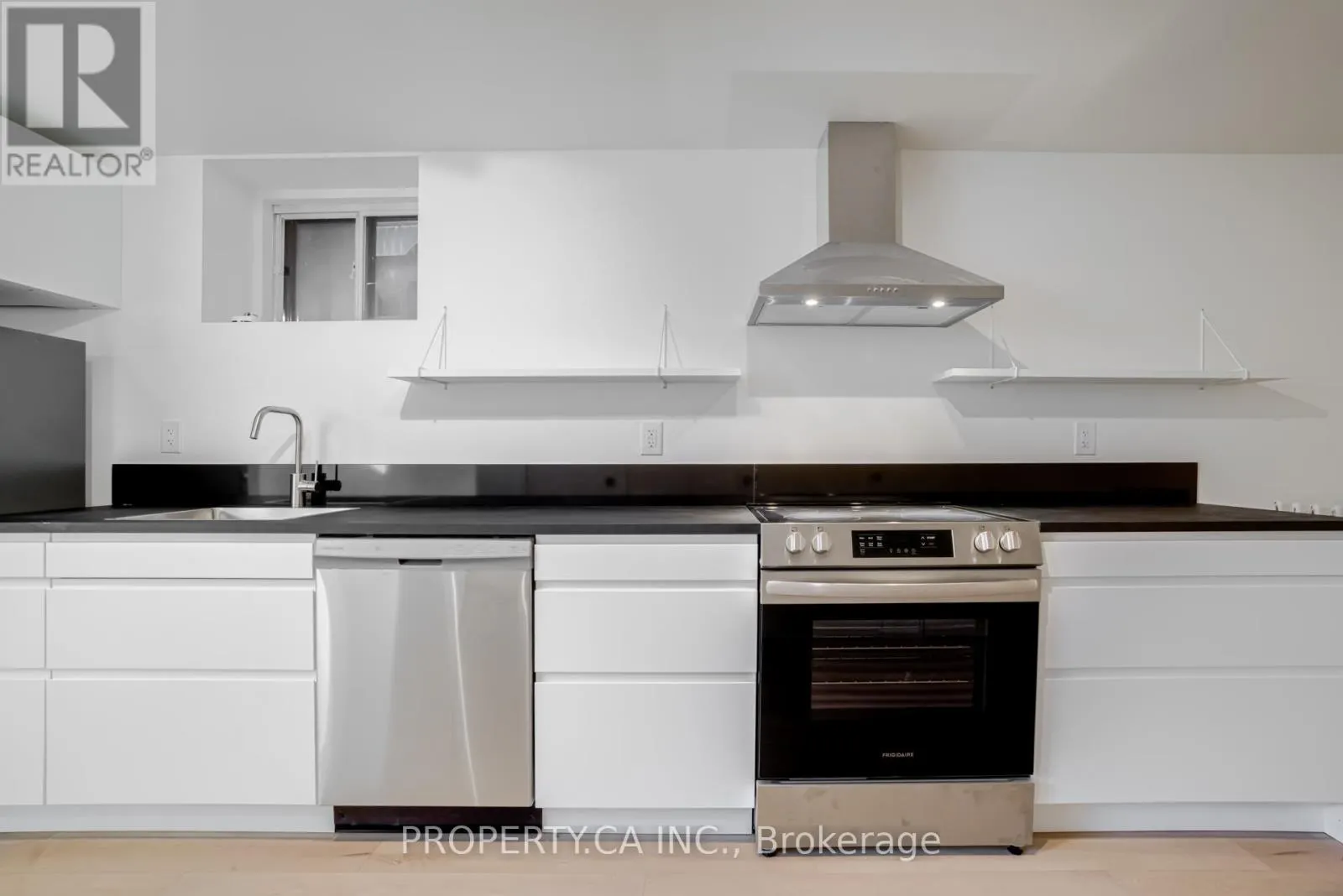 BASEMENT - 372 SAINT CLARENS AVENUE