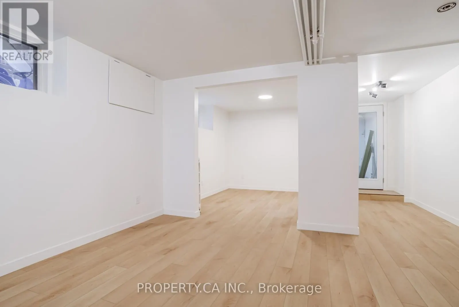BASEMENT - 372 SAINT CLARENS AVENUE