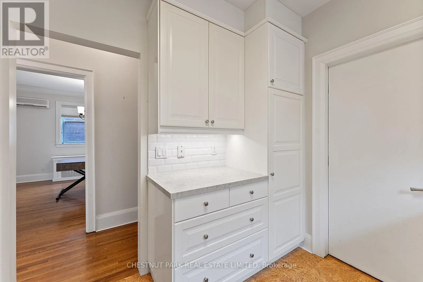 UPPER - 472 ORIOLE PARKWAY