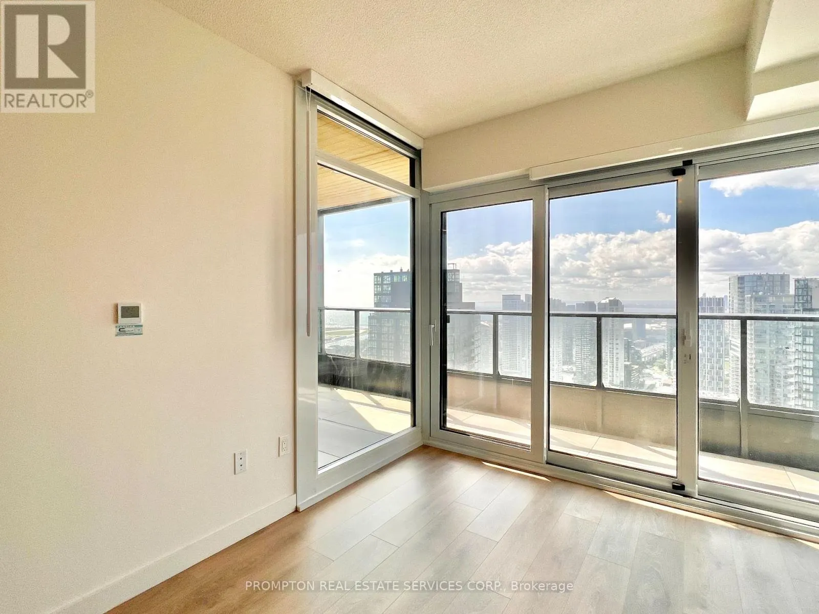 4312 - 3 CONCORD CITYPLACE WAY