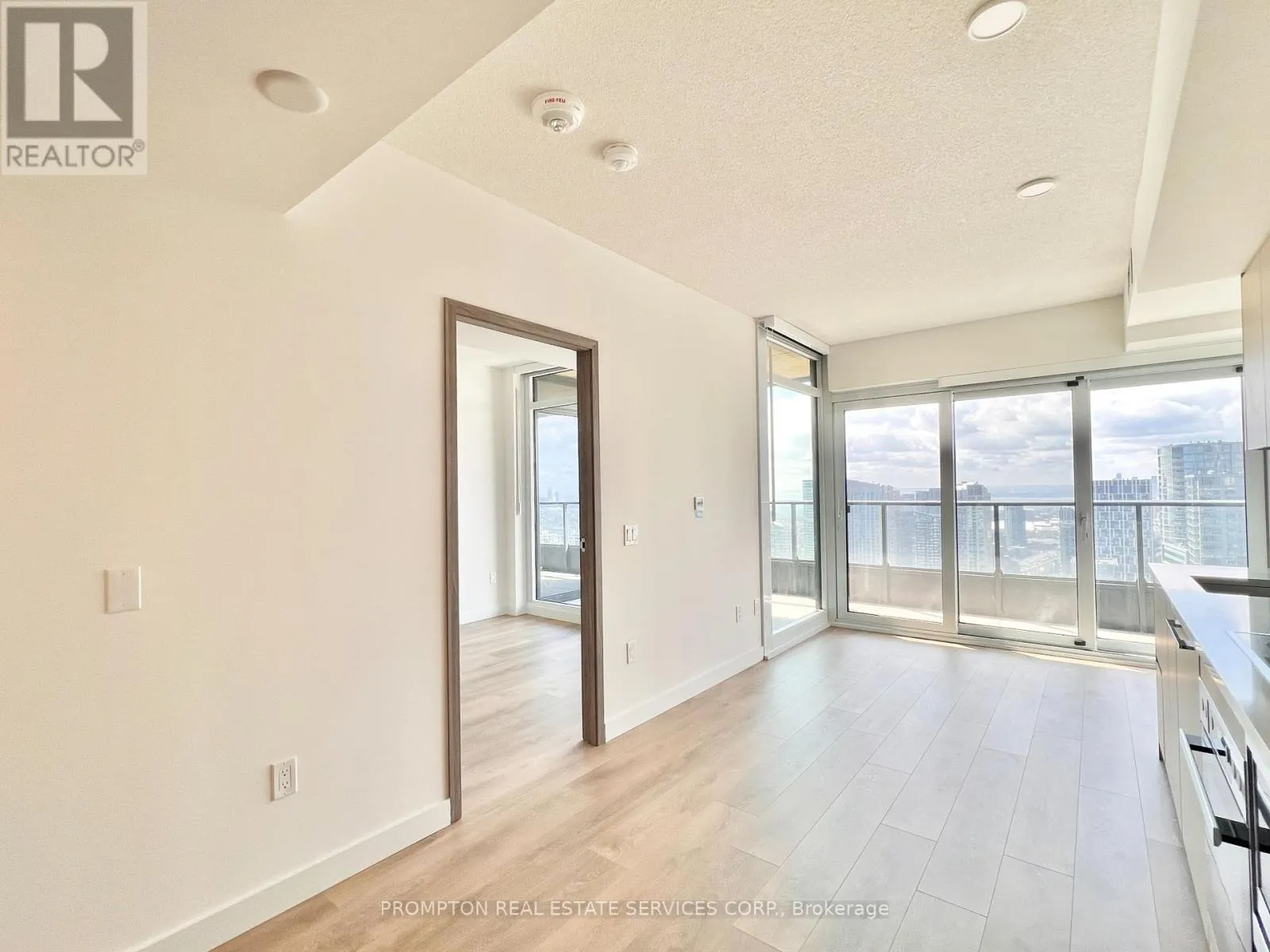 4312 - 3 CONCORD CITYPLACE WAY