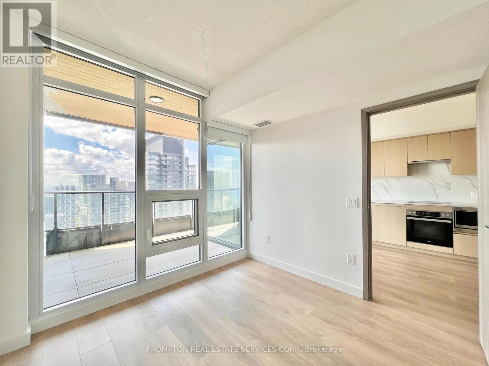 4312 - 3 CONCORD CITYPLACE WAY