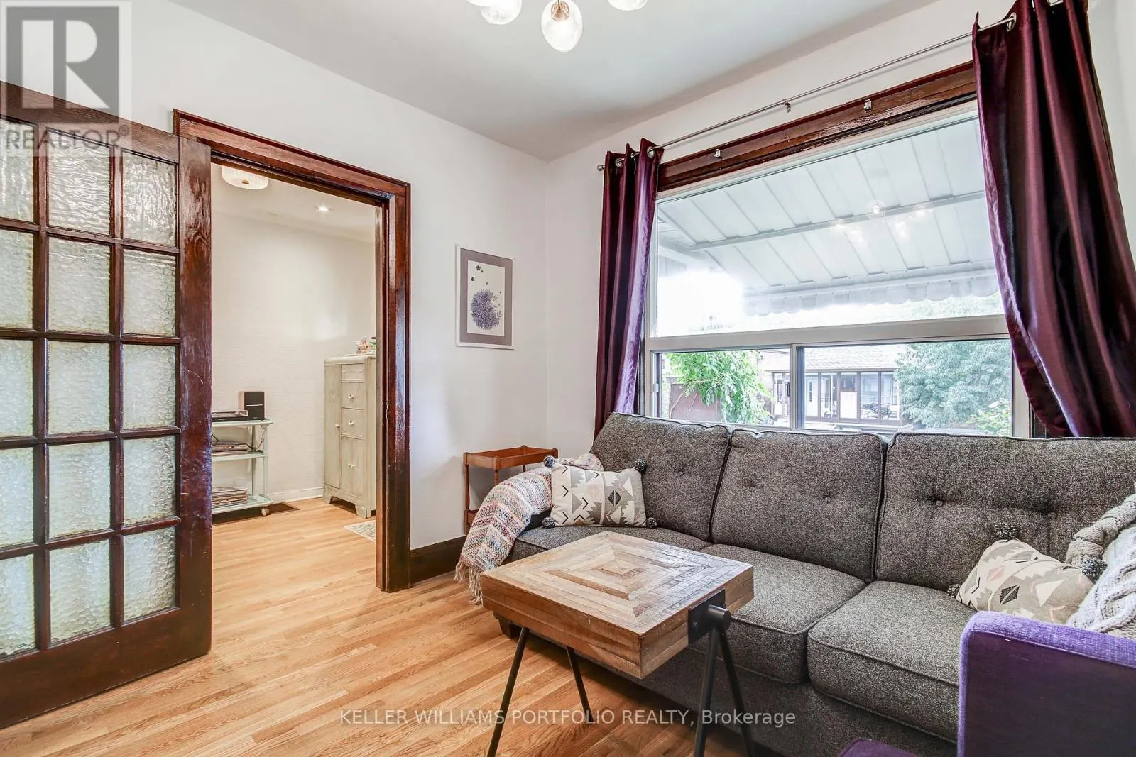 108 CLOVELLY AVENUE