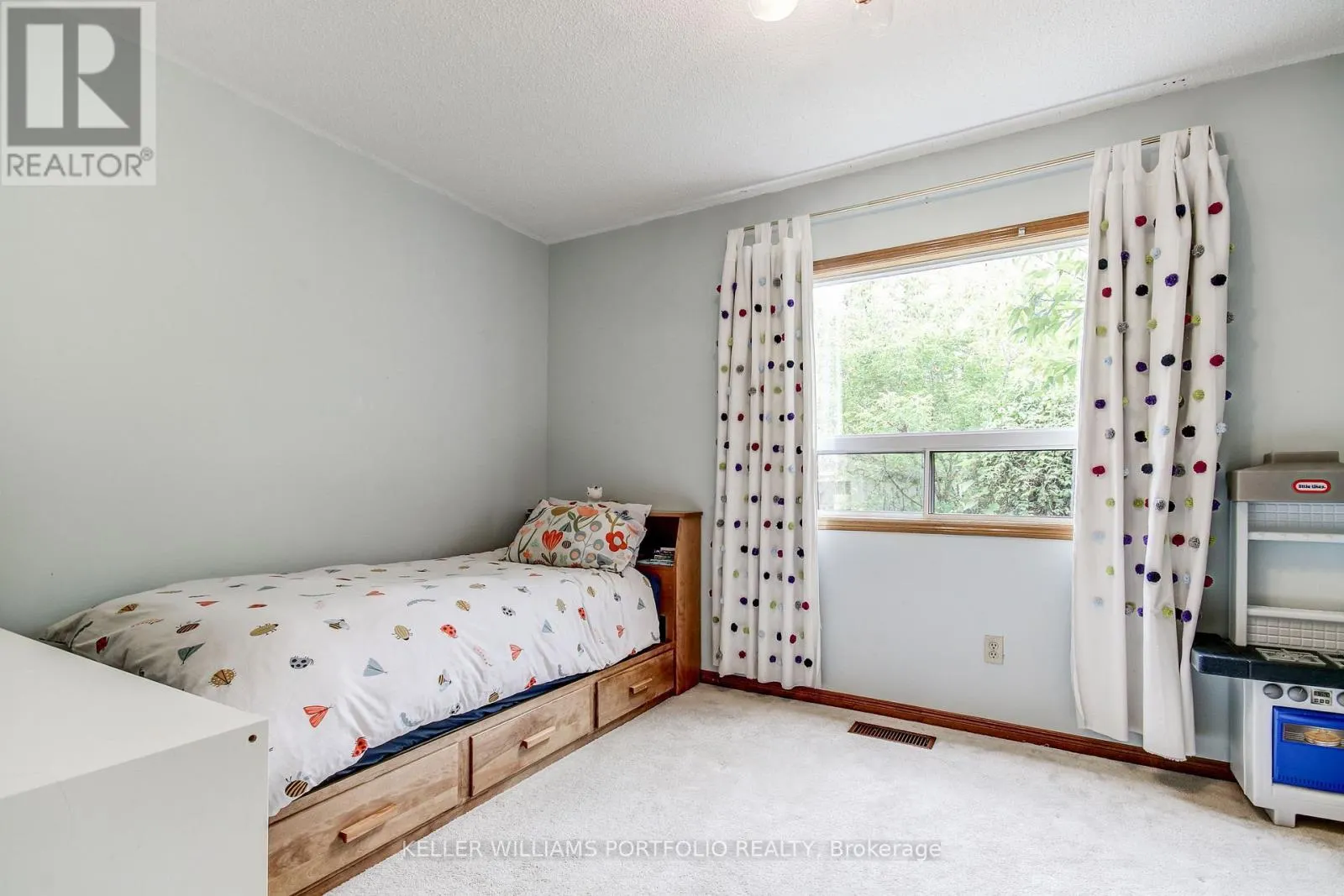 108 CLOVELLY AVENUE