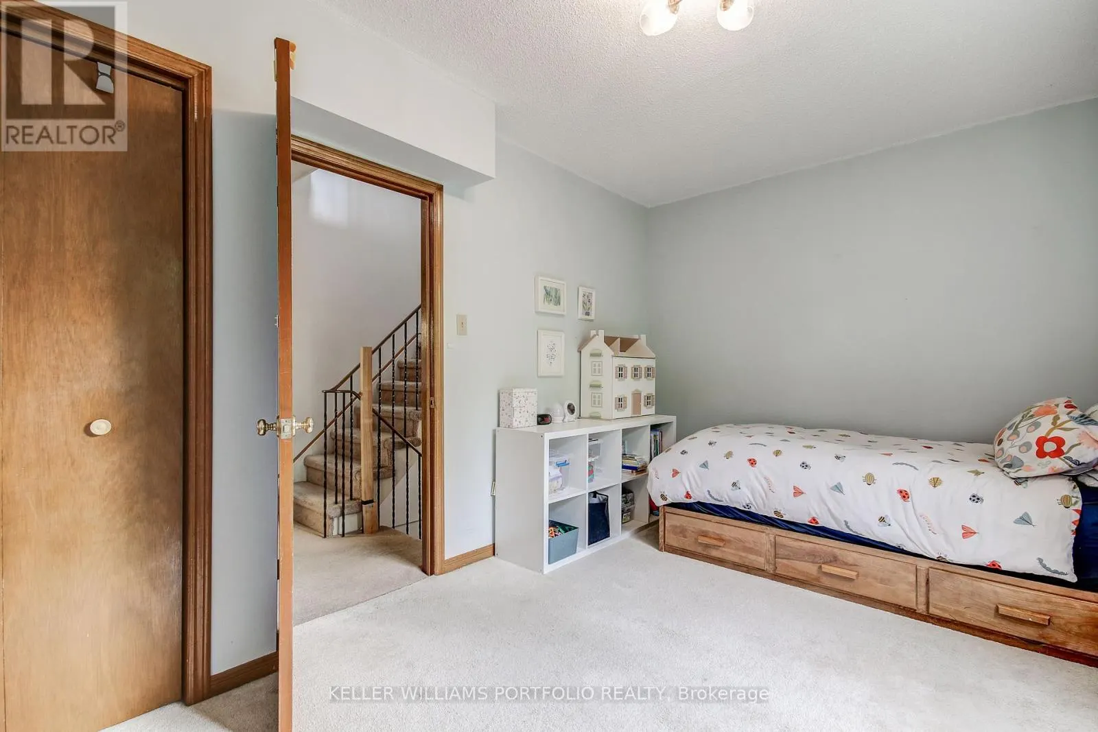 108 CLOVELLY AVENUE
