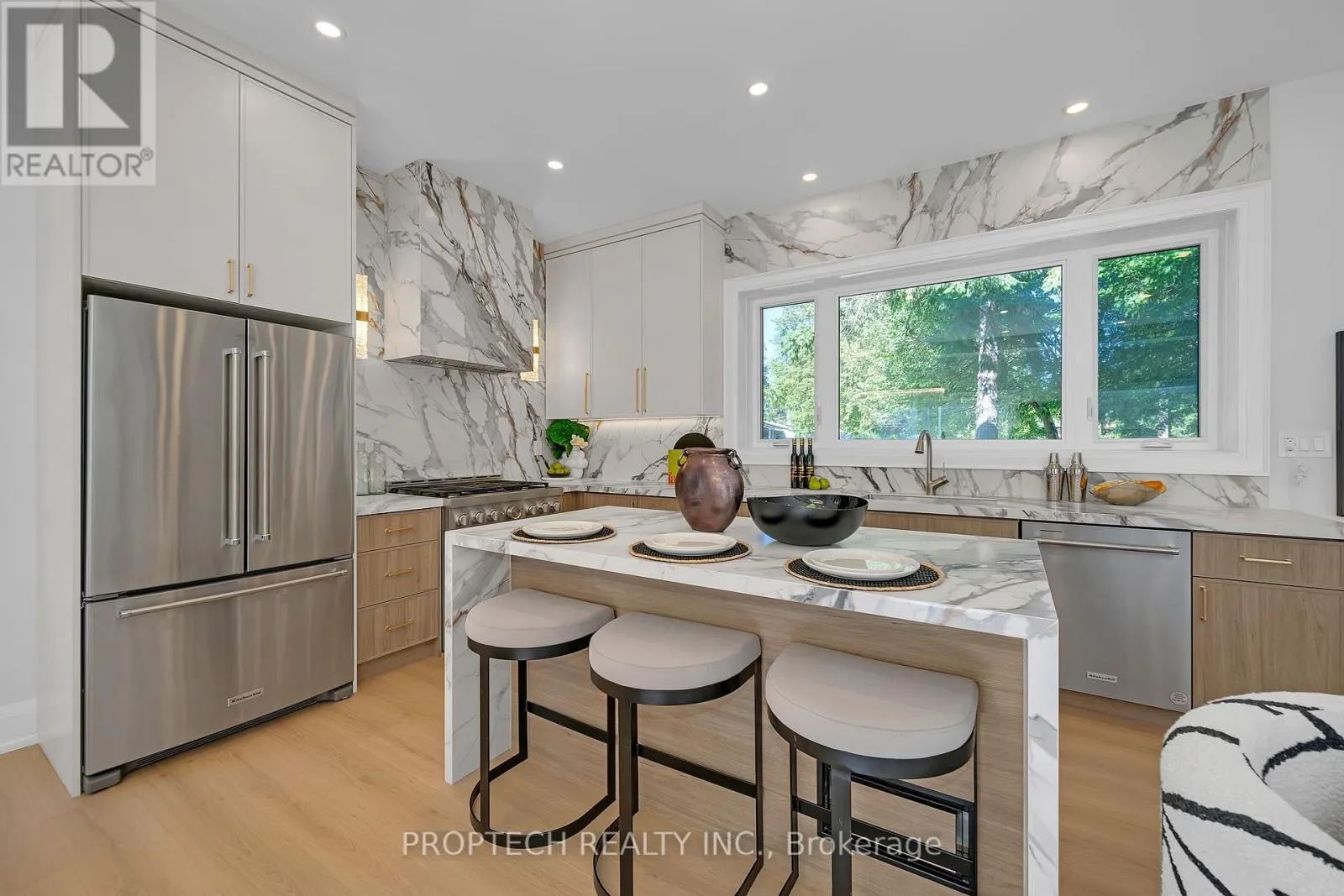 5 TRAILSIDE DRIVE