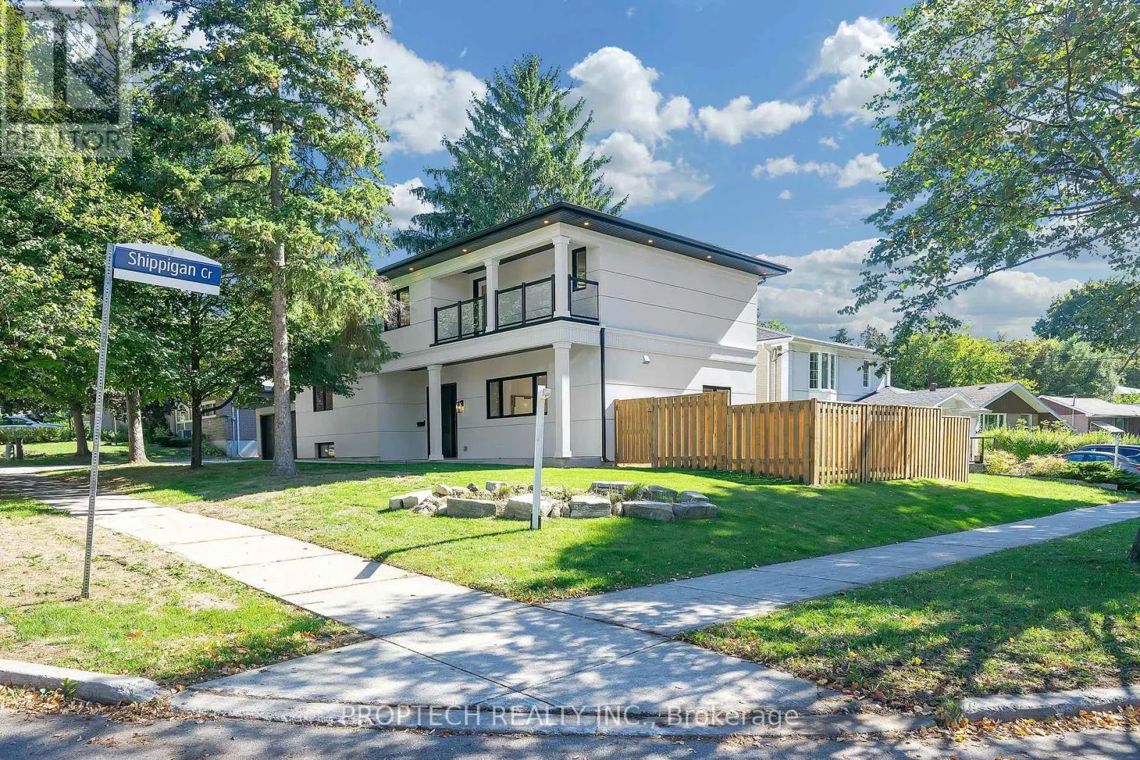 5 TRAILSIDE DRIVE