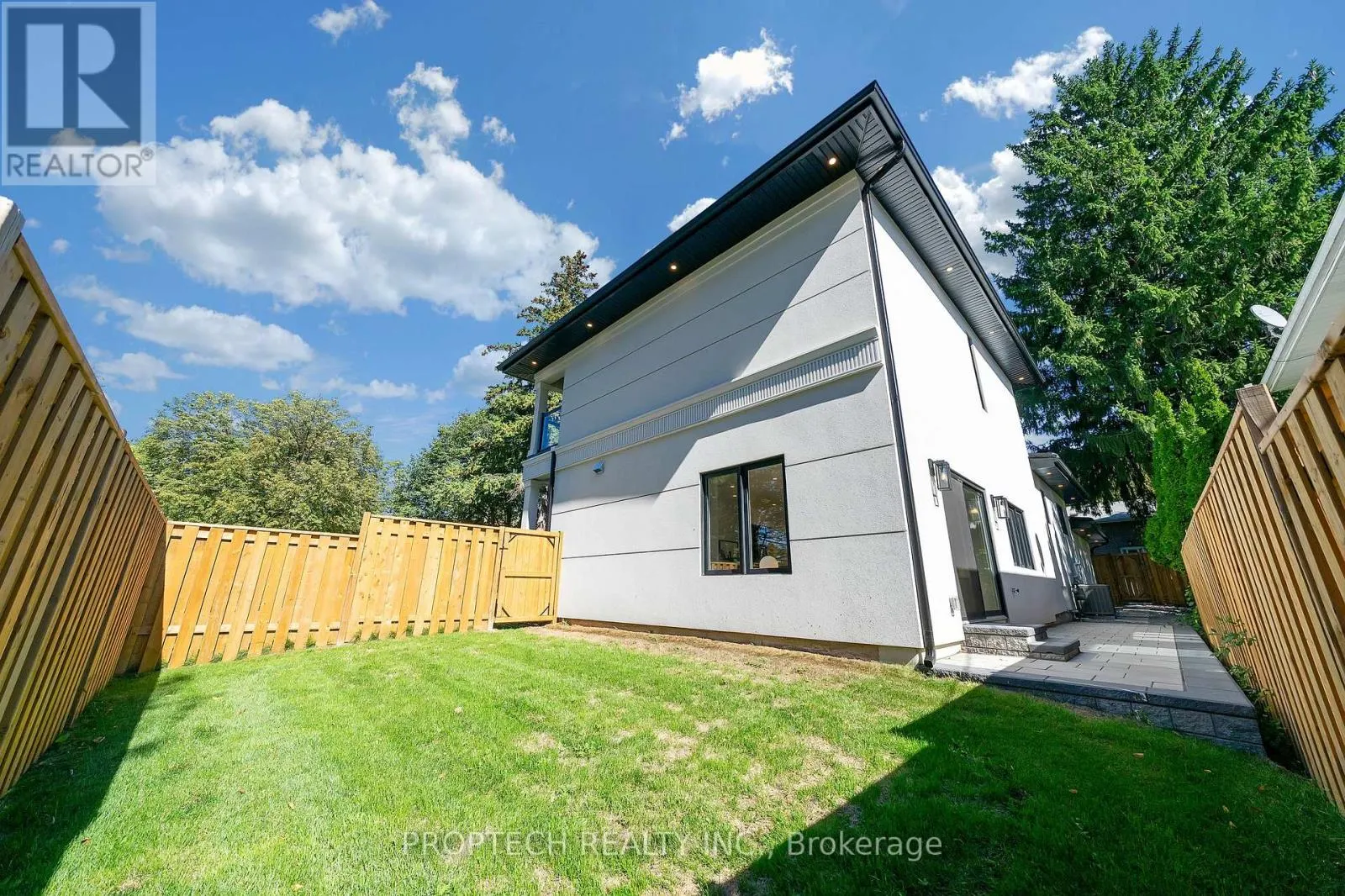 5 TRAILSIDE DRIVE