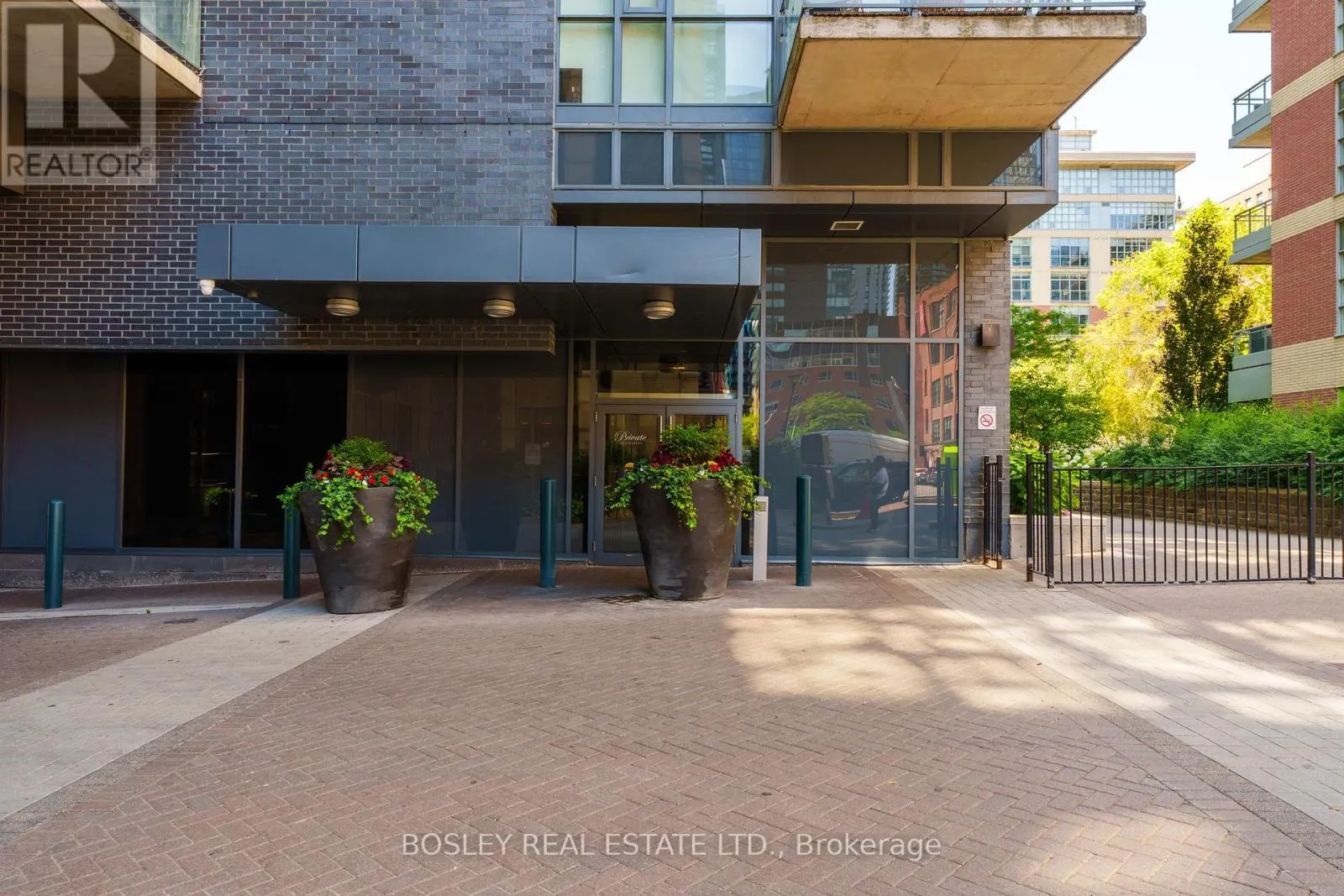 317 - 478 KING STREET W