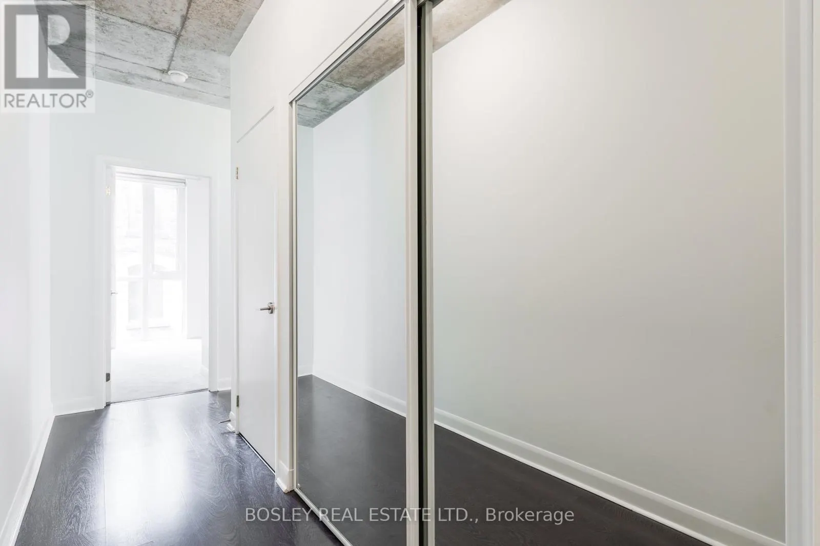 317 - 478 KING STREET W