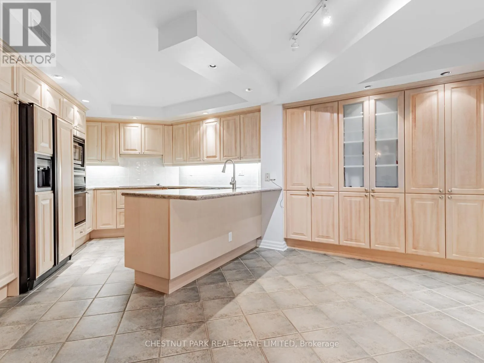 514 - 2727 YONGE STREET