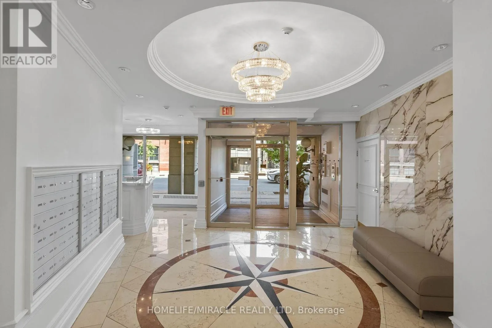 605 - 115 RICHMOND STREET E