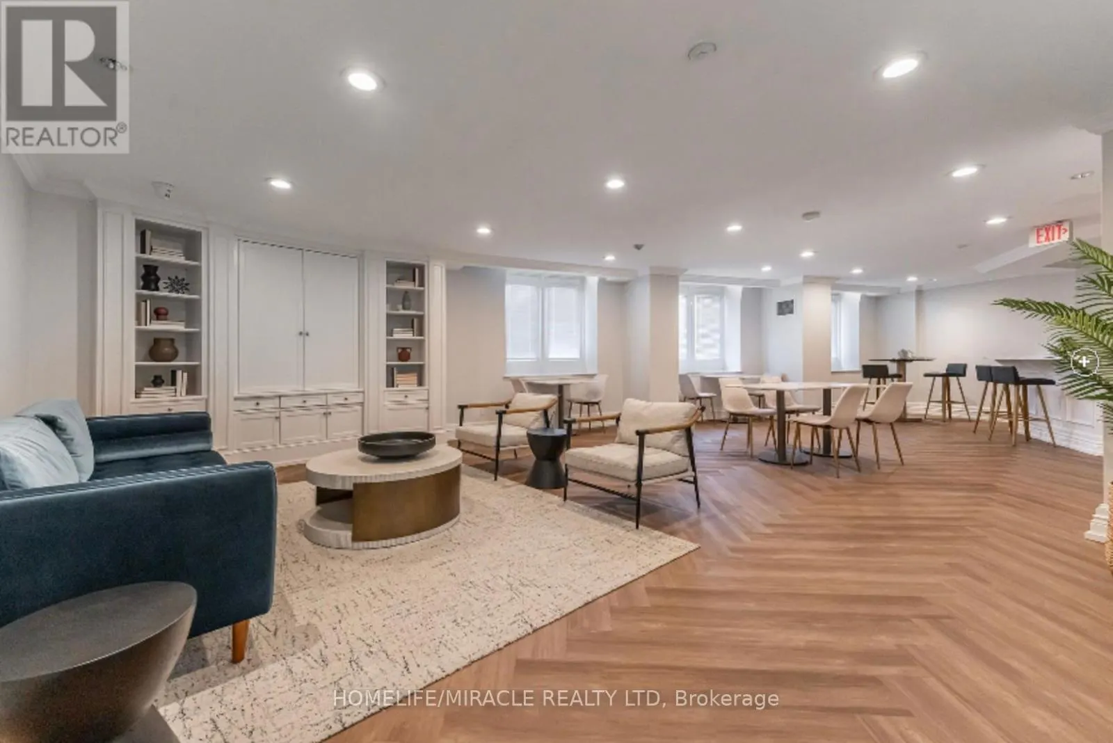 605 - 115 RICHMOND STREET E
