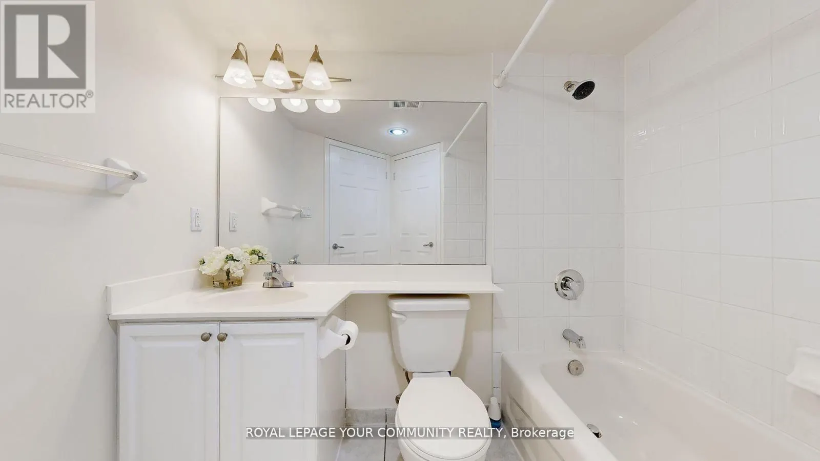 2323 - 230 QUEENS QUAY W