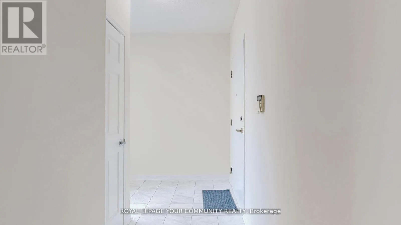 2323 - 230 QUEENS QUAY W