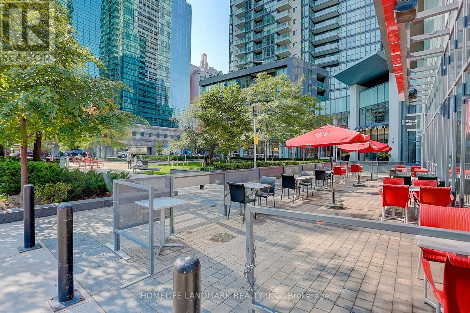 2711 - 5168 YONGE STREET
