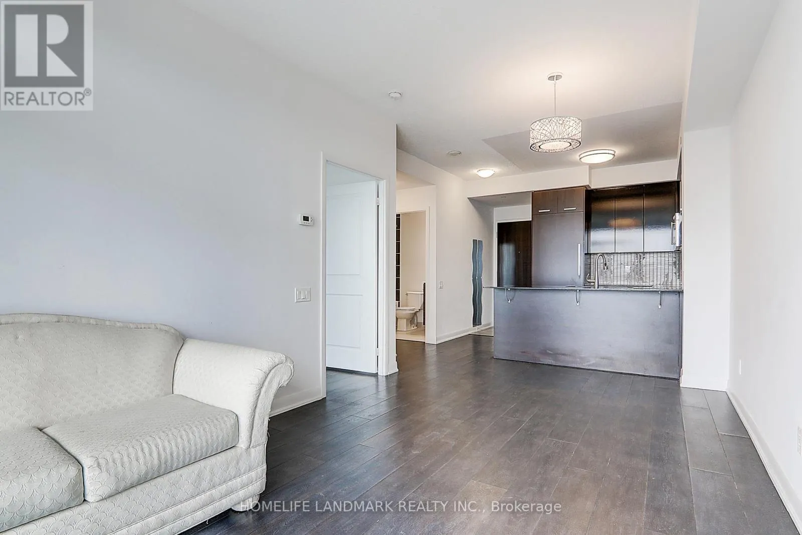 2711 - 5168 YONGE STREET