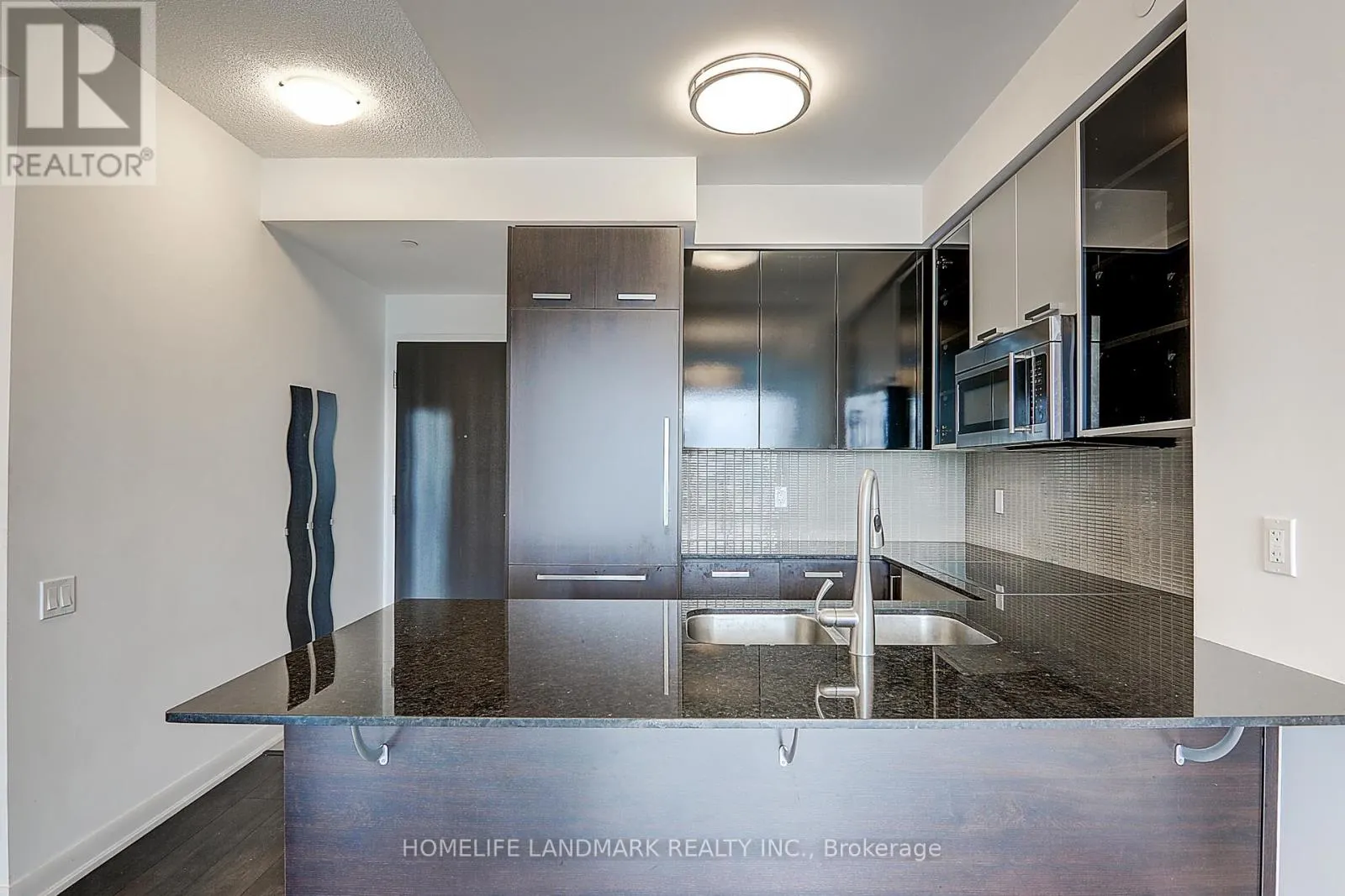 2711 - 5168 YONGE STREET