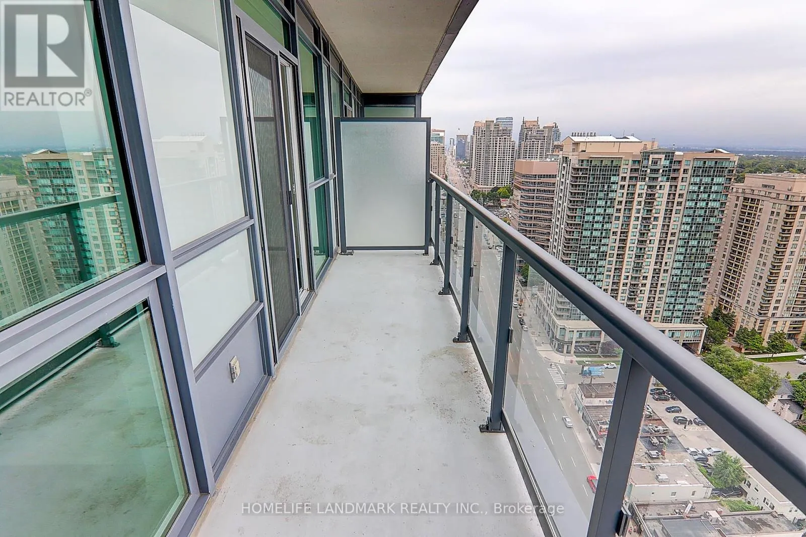 2711 - 5168 YONGE STREET