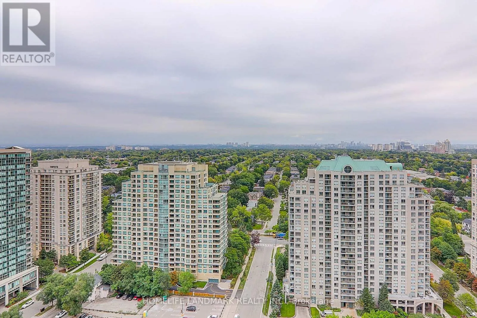 2711 - 5168 YONGE STREET