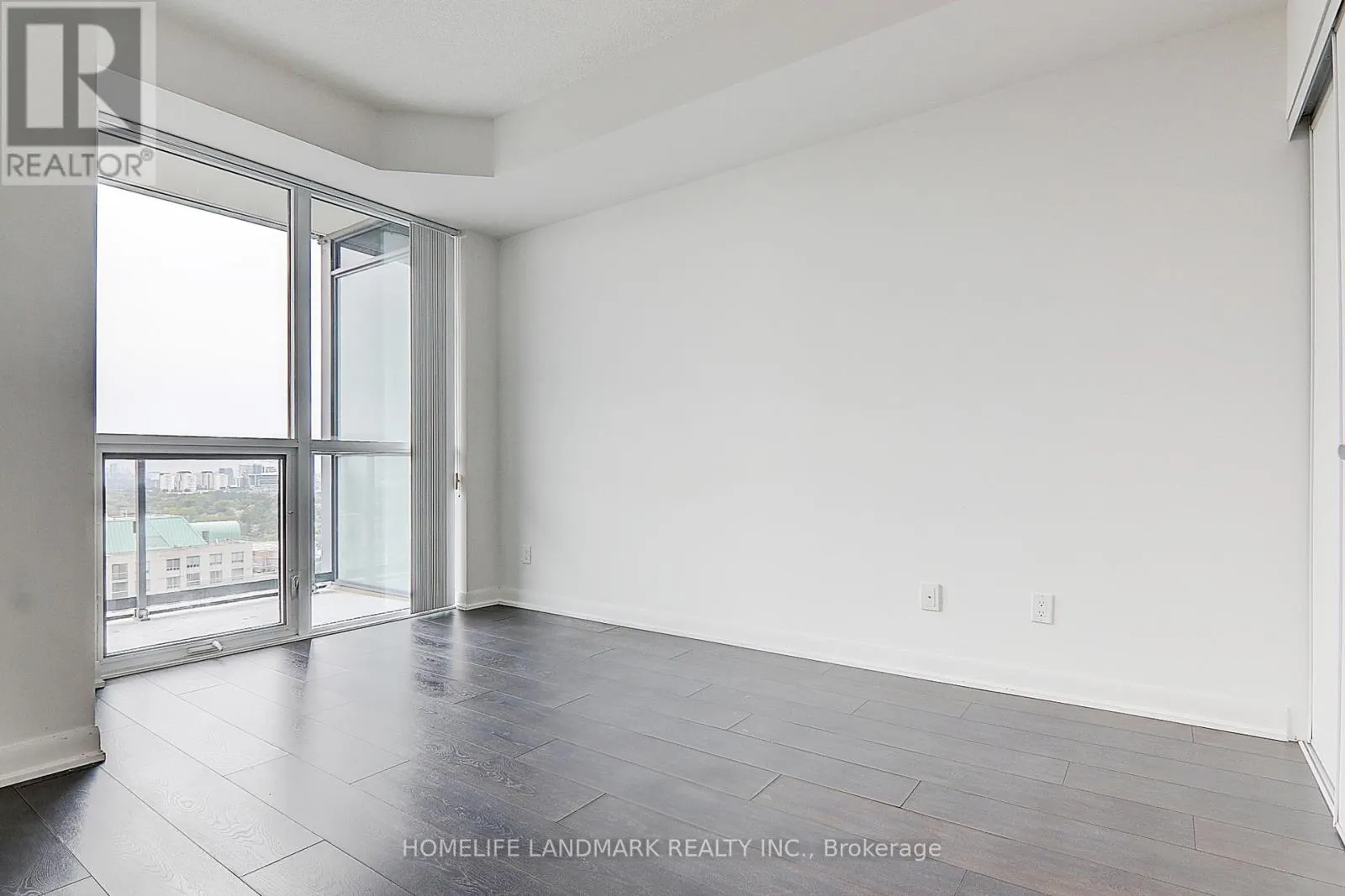 2711 - 5168 YONGE STREET