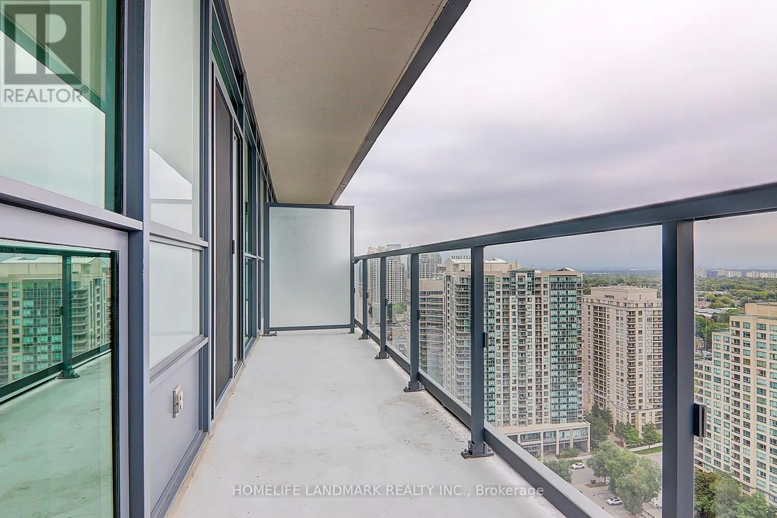 2711 - 5168 YONGE STREET