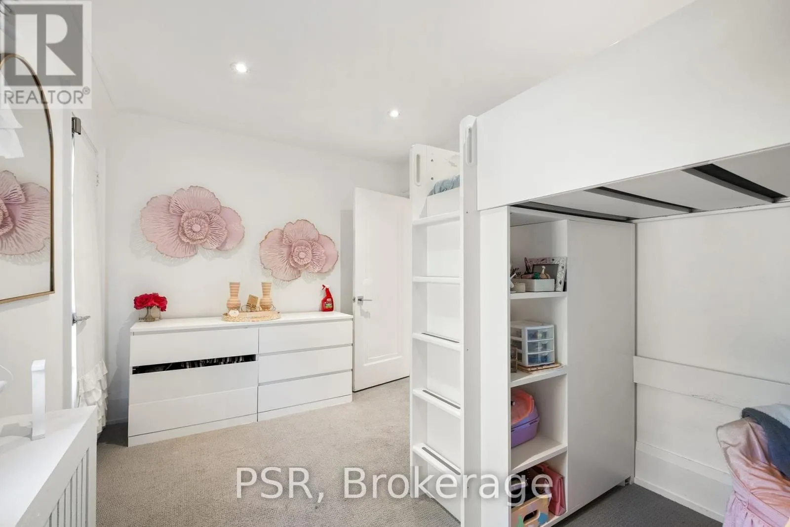 7 GLENARDEN ROAD