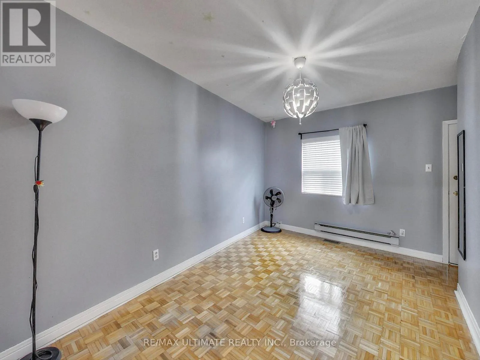 APT #2 - 1584 DUNDAS STREET W