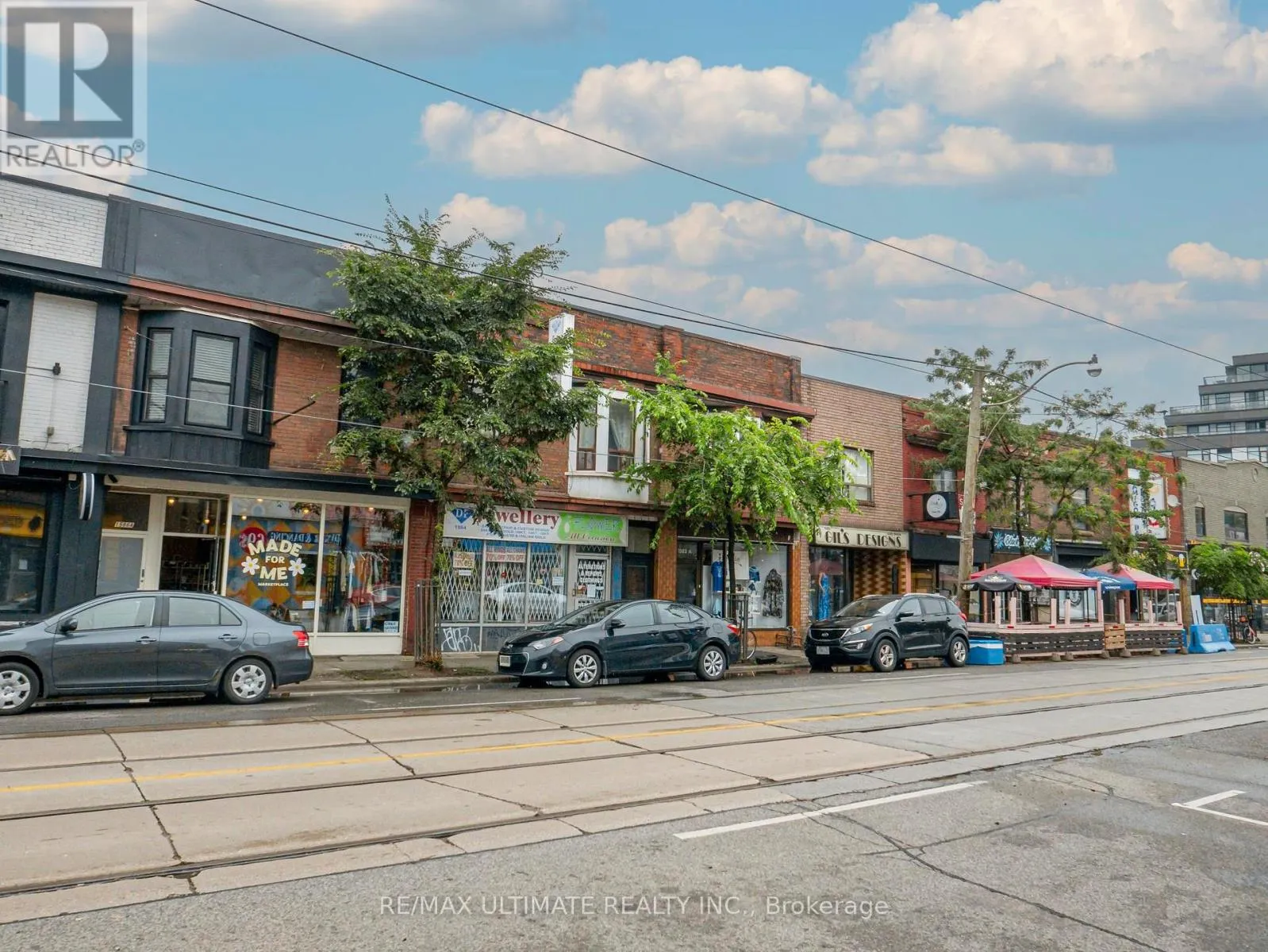 APT #2 - 1584 DUNDAS STREET W