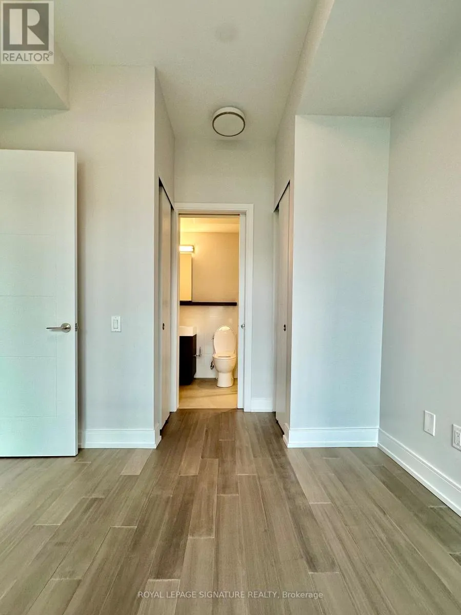 707 - 664 SPADINA AVENUE